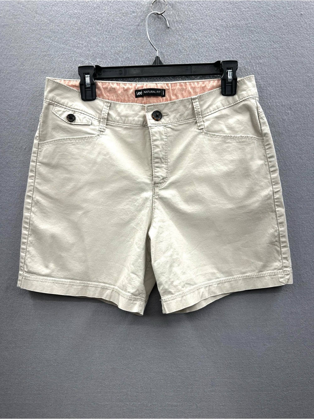 Lee Natural Fit Shorts Women Size 10 M Khaki Cotton Spandex Stretch Beige